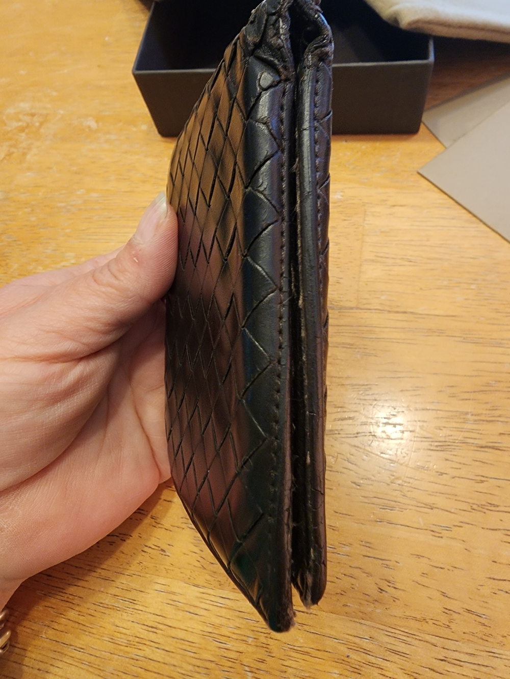 Bottega Veneta Intrecciato bifold wallet Dark Brown woven Leather Design - Picture 4 of 16